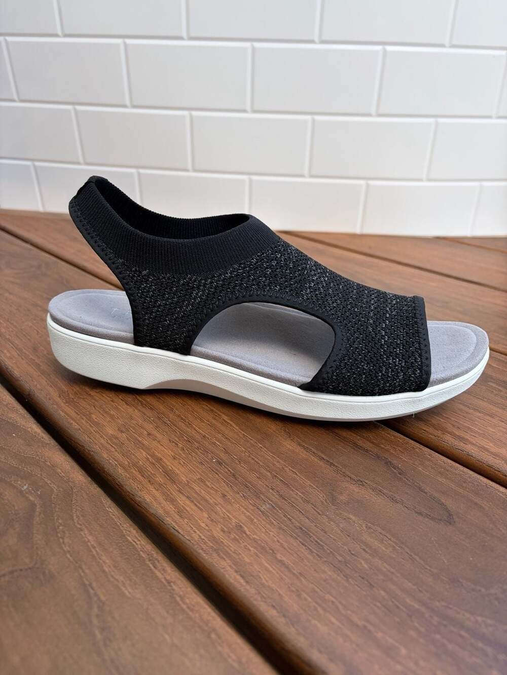 NIB TRAQ by Alegria Funplex Black Sandals Size 41 or Size 10.5-11